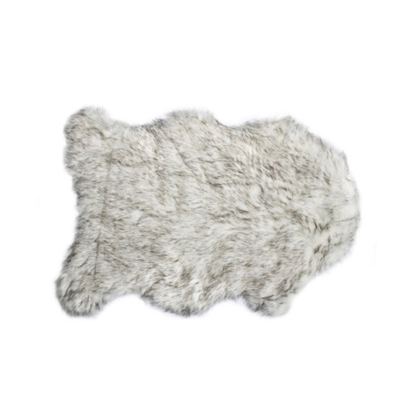 NEW LUXE faux fur rug - Picture 1 of 6